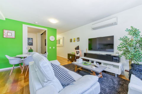 Fitzroy Lifestyle 1 Bed With Pool, Spa, Sauna & Gym - Tourism Hervey Bay 0