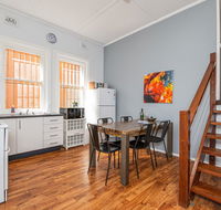 Five Ways CBD Apartment - Spacious Wifi Free Parking - Hervey Bay Accommodation
