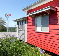 Flame Hill Vineyard - Hervey Bay Accommodation
