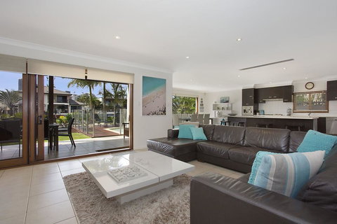 Flamingo Key - Tourism Hervey Bay 3