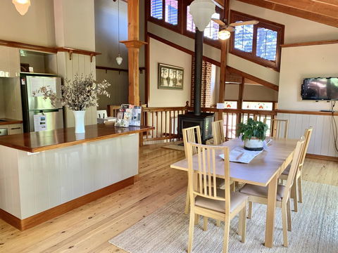 Floraison Red Hill - Hervey Bay Accommodation 1