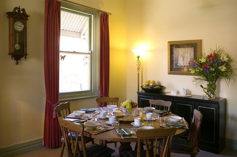 Foxgloves B&B - Hervey Bay Accommodation 1
