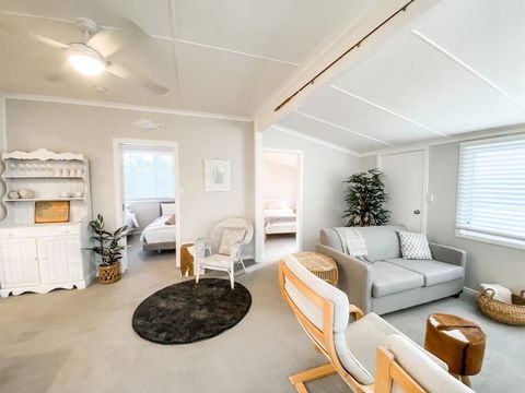 Frangipani Cottage - Tourism Hervey Bay 2