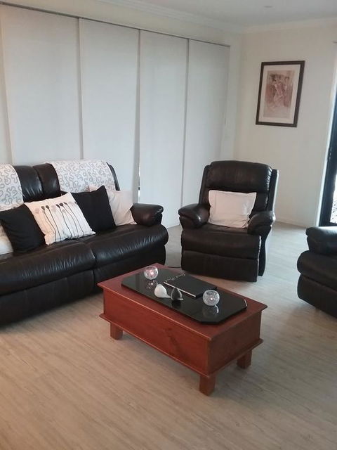 Fraser Views Bed And Breakfast - Hervey Bay Accommodation 3