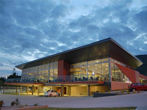 FRASERS COTTAGE- 23 Castle St Laurieton - Hervey Bay Accommodation 3