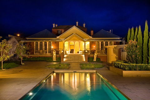 Freeman On Ford - Hervey Bay Accommodation 0