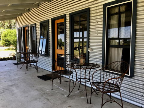 French Island Cottage - Hervey Bay Accommodation 2