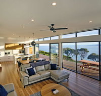 Freycinet Coastal Retreat - Hervey Bay Accommodation
