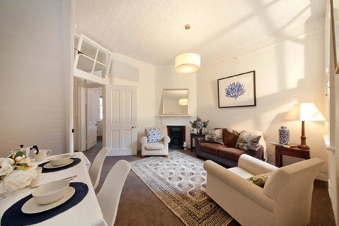 FUN TIMES In HUGE House 1 Minute To SYDNEY HARBOUR - Hervey Bay Accommodation 0