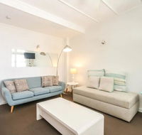 Funky 1 Bedroom Beach Pad by the Beach - Hervey Bay Accommodation