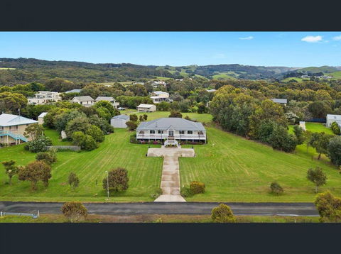 GALBRAITH BEACH STUDIO 1 - Tourism Hervey Bay 1