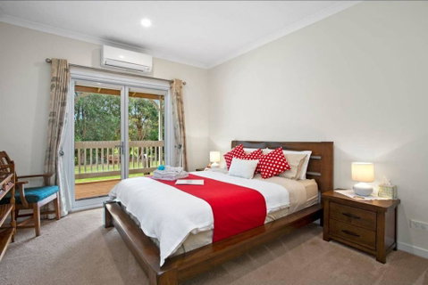 GALBRAITH BEACH STUDIO 3 - Hervey Bay Accommodation 0