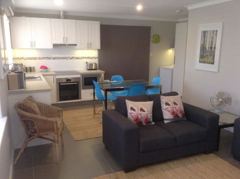 Garden Apartment - Tourism Hervey Bay 0