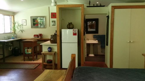 Garden Studio - Hervey Bay Accommodation 3