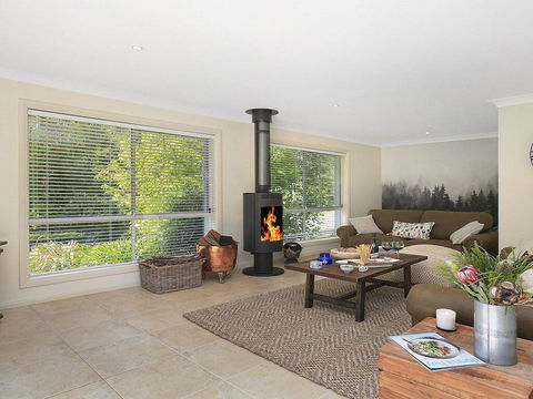 Garland Park - 3 Night Weekends For Price Of 2 - Hervey Bay Accommodation 1