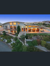 Book Lovely Banks Accommodation Vacations Hervey Bay Accommodation Hervey Bay Accommodation