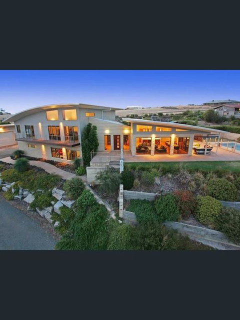 Geelong Melbourne Hakka Hostel - Hervey Bay Accommodation 0