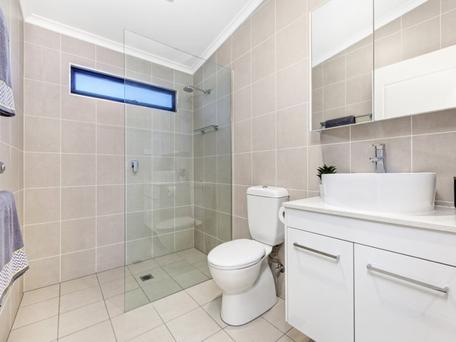 George Bass Motor Inn - Tourism Hervey Bay 1