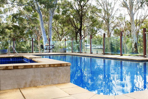 George Kerferd Hotel - Tourism Hervey Bay 0