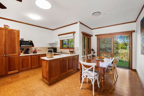 Getaway Haven In The Noosa Surrounds - Tourism Hervey Bay 2