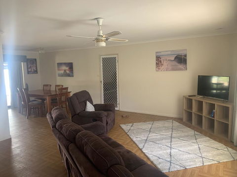 Gin Gin Budget Accommodation - Hervey Bay Accommodation 2