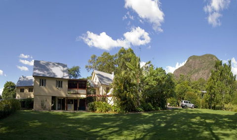 Glass House Mountains Ecolodge - Tourism Hervey Bay 0