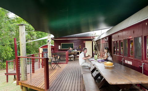 Glass House Mountains Ecolodge - Tourism Hervey Bay 2