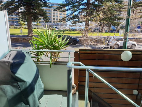 Glenelg Getaway 3 Bedroom Apartment - Hervey Bay Accommodation 2