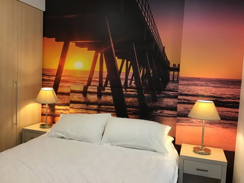 Glenelg Sunset Beach Apartment - Hervey Bay Accommodation 0