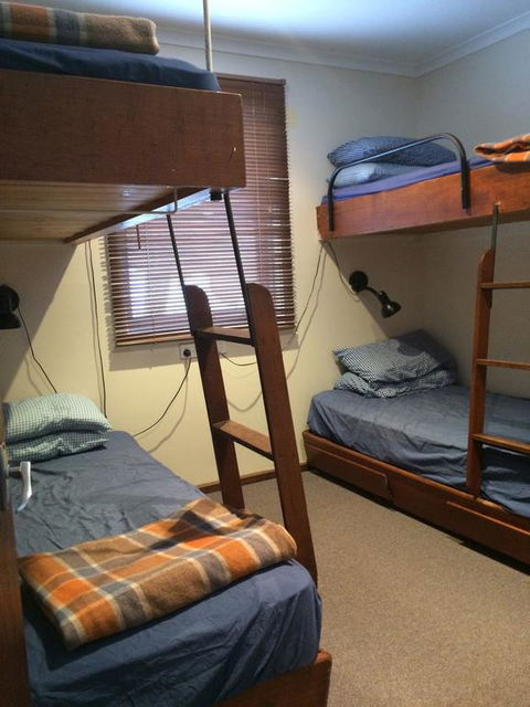 Gliss Ski Club - Hervey Bay Accommodation 3