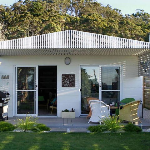 Goat Island Bungalow - Hervey Bay Accommodation 3