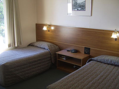 Golden Chain Garden Motor Inn Gundagai - Hervey Bay Accommodation 3