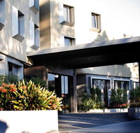 Golden Pebble Hotel - Hervey Bay Accommodation