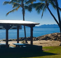 Golden Sands Beach House - Tourism Hervey Bay