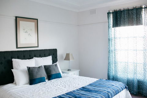 Goldies On Piper Kyneton - Hervey Bay Accommodation 0