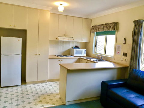 Golfview Motor Inn - Hervey Bay Accommodation 0