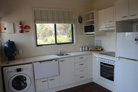 Grace Cottages - Hervey Bay Accommodation 2