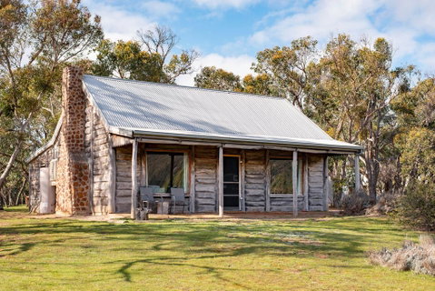 Grampians Pioneer Cottages - Hervey Bay Accommodation 0