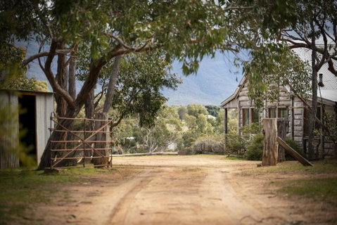 Grampians Pioneer Cottages - Hervey Bay Accommodation 2