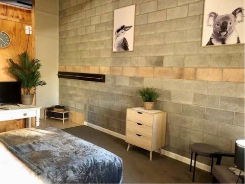 Granite Belt Cabins - Hervey Bay Accommodation 2