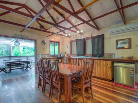 Greenhouse - Rainbow Shores, Privacy And Relaxation Equals Paradise - Hervey Bay Accommodation 1