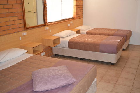 Grong Grong Motor Inn - Hervey Bay Accommodation 3