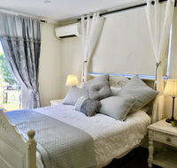 Gumleaf Manor Farmstay - Tourism Hervey Bay