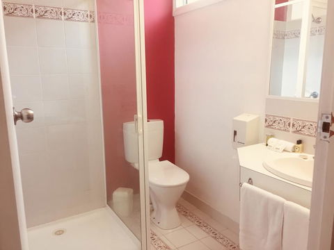 Halls Gap Tavern - Hervey Bay Accommodation 3