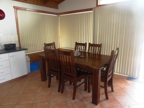 Halls Gap Valley Spa Lodges - Hervey Bay Accommodation 3