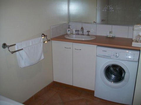 Halls Gap Valley Spa Lodges - Hervey Bay Accommodation 1