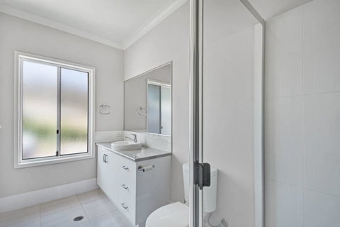 Hamblin - Tourism Hervey Bay 0