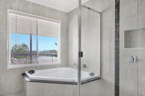 Hamblin - Tourism Hervey Bay 3