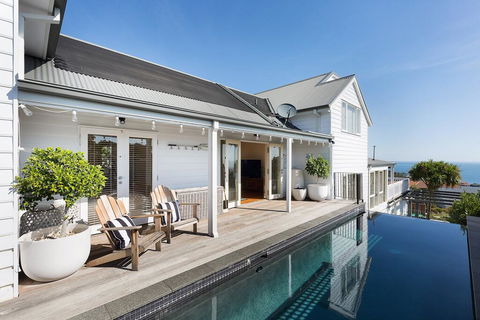 Hampton's Retreat Family Friendly, Water Views, Close To Beach With Heated Pool - Tourism Hervey Bay 0