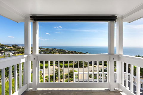 Hampton's Retreat Family Friendly, Water Views, Close To Beach With Heated Pool - Tourism Hervey Bay 2